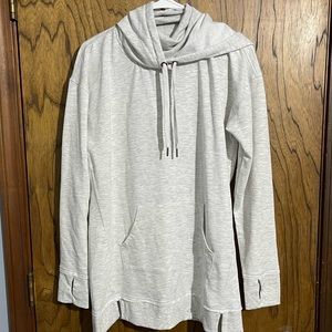 New w/o tags. Maurice’s athletic wear. Hoodie Sz small.